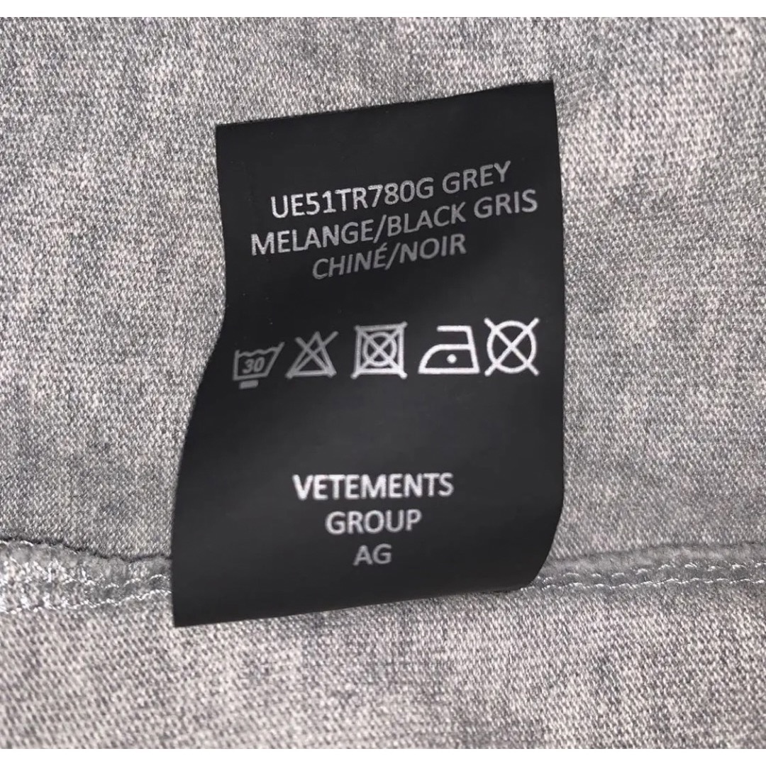 VETEMENTS 21SS カットアップ ロゴTシャツ