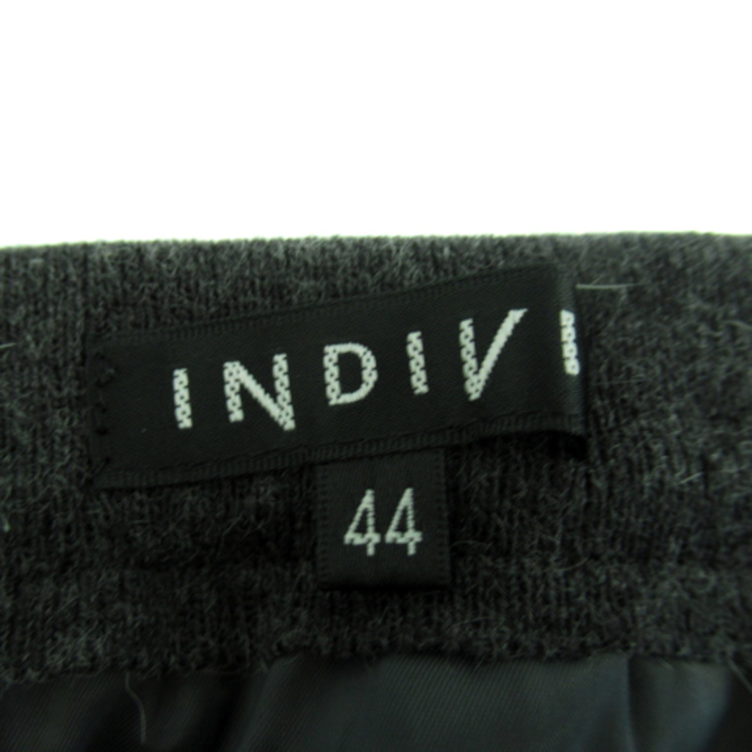 INDIVI(インディヴィ)のインディヴィ フレアスカート ひざ丈 無地 大きいサイズ 44 グレー /SY9 レディースのスカート(ひざ丈スカート)の商品写真