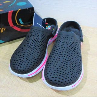 スケッチャーズ(SKECHERS)の※たちょ。様専用※スケッチャーズ サンダル 24cm (サンダル)