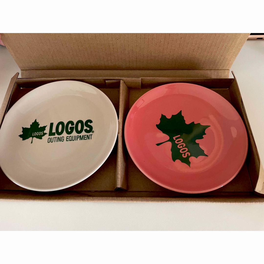 LOGOS(ロゴス)の【新品未使用品】LOGOSミニプレート2枚セット インテリア/住まい/日用品のキッチン/食器(食器)の商品写真