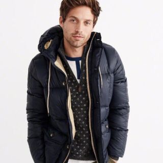 アバクロンビーアンドフィッチ(Abercrombie&Fitch)の新品未使用 Abercrombie&Fitch ダウンジャケット ネイビー(ダウンジャケット)