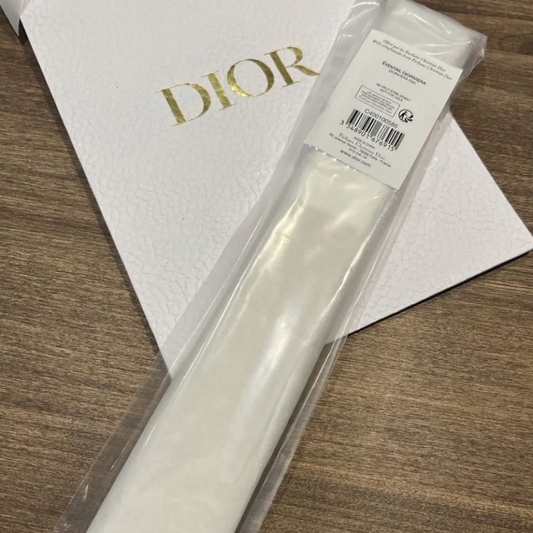 Dior(ディオール)の新品未使用クリスチャンディオール 店舗限定ノベルティ 扇子 レディースのファッション小物(その他)の商品写真