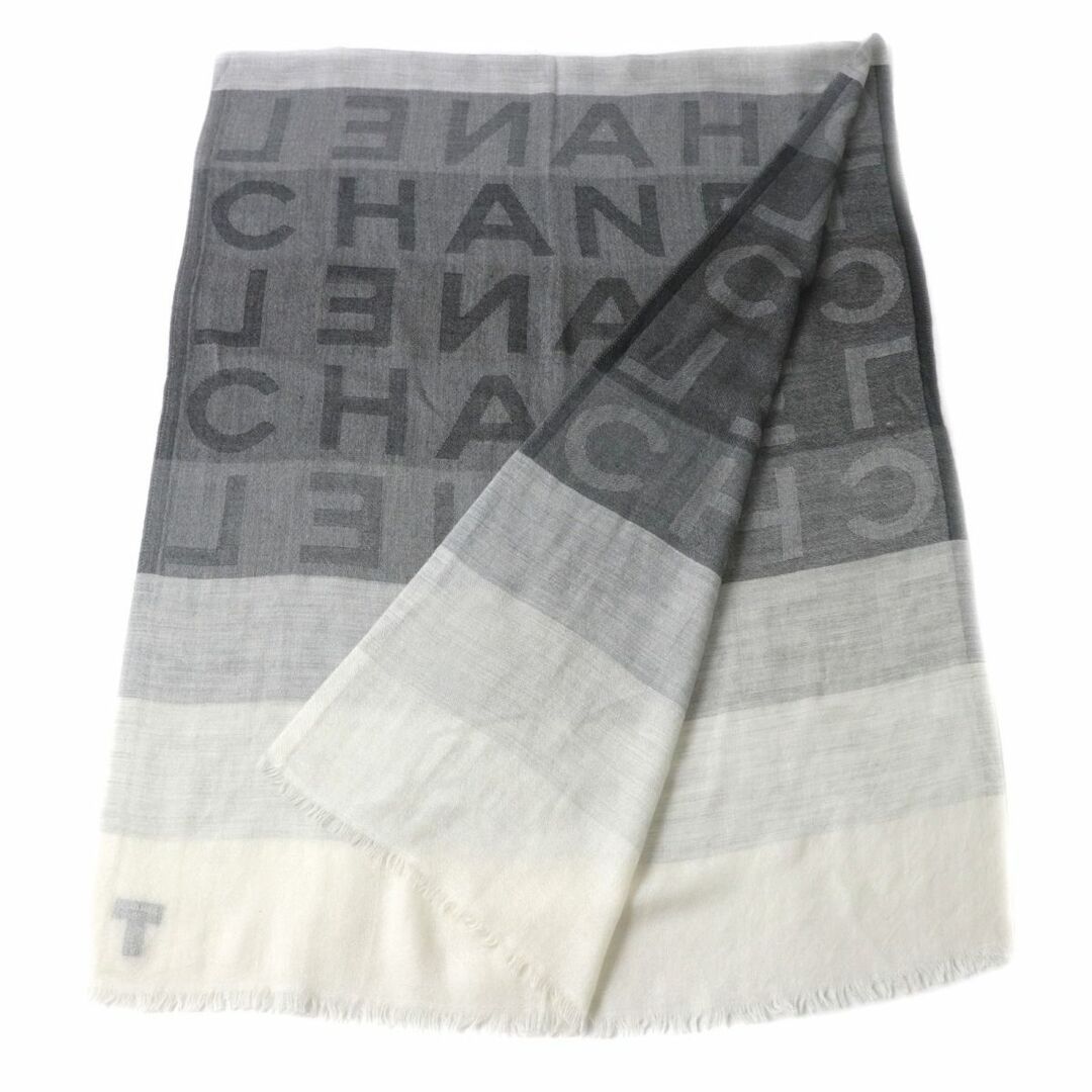 美品★CHANEL シャネル ロゴ入り カシミヤ×シルク フリンジ付き 大判 ショール/ストール レディース グレー系 イタリア製 エレガント◎