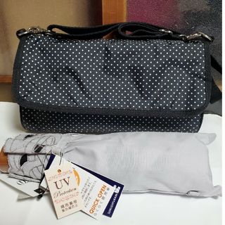 レスポートサック(LeSportsac)の新品に近い美品です。LeSportsac ミニショルダーバック黒水玉、ミニト-ト(ショルダーバッグ)
