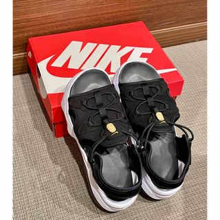 ナイキ(NIKE)のナイキ エアマックス ココ(サンダル)