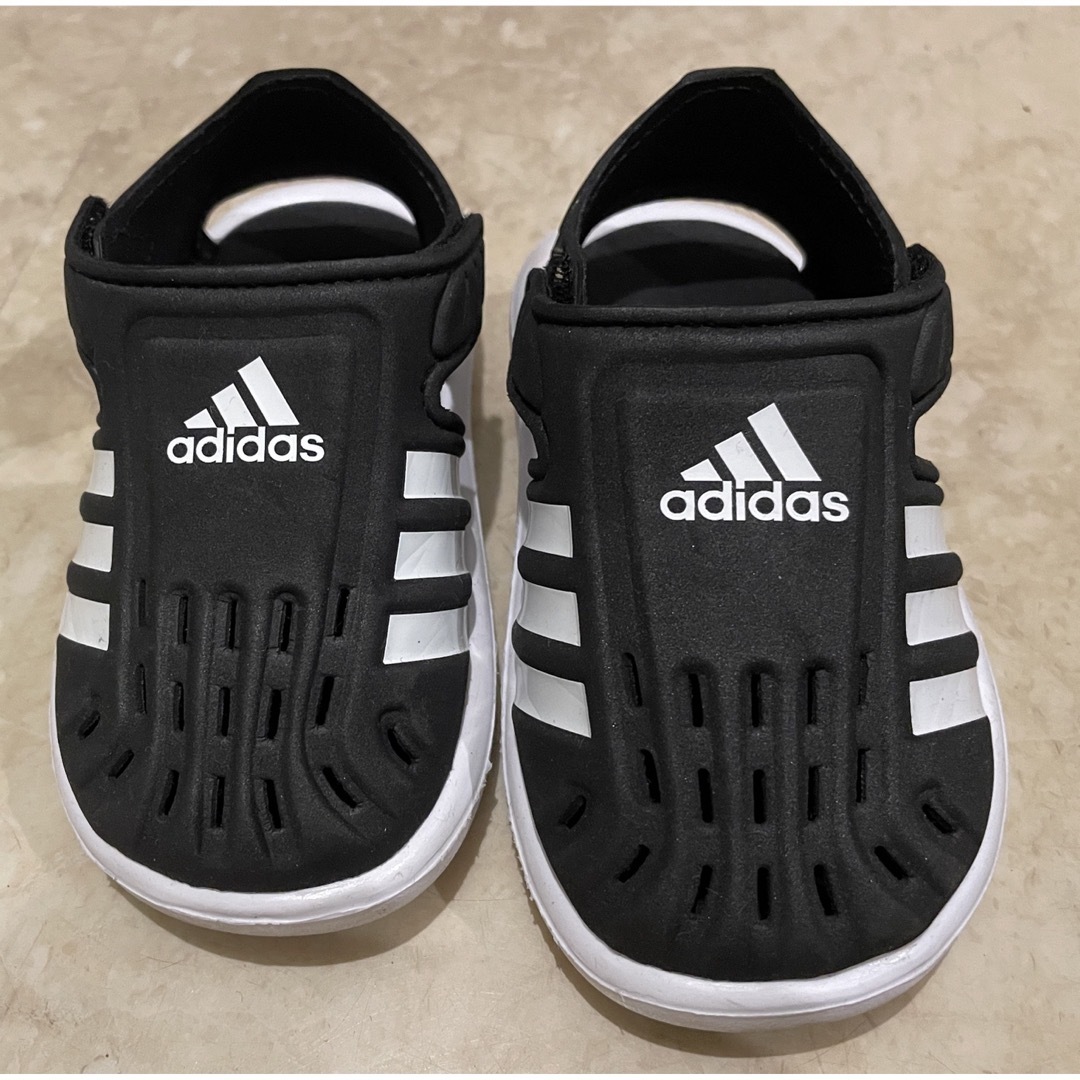 adidas(アディダス)のアディダス(adidas) 13cm キッズ スポーツ ウォーターサンダル キッズ/ベビー/マタニティのベビー靴/シューズ(~14cm)(サンダル)の商品写真