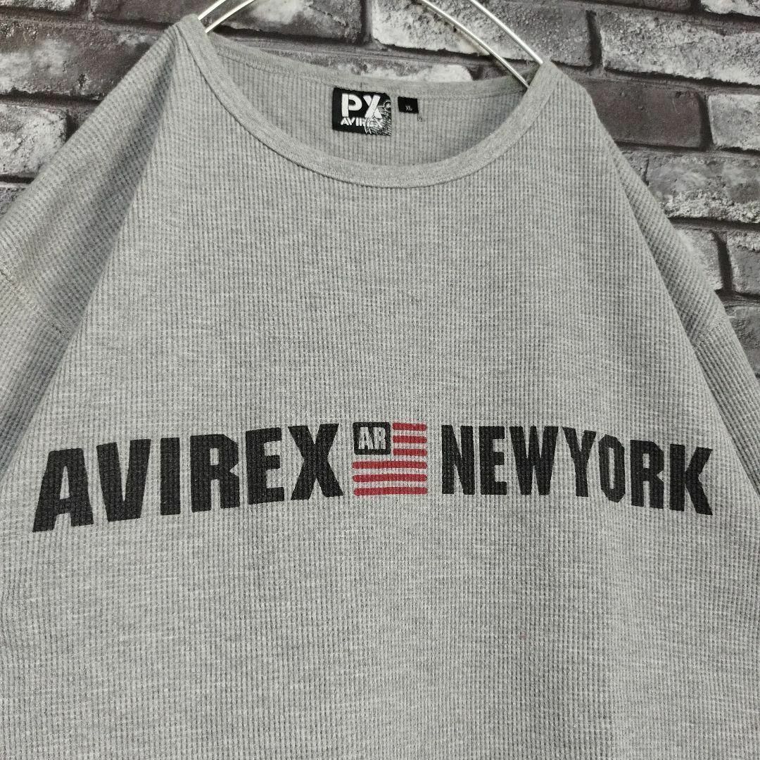 AVIREX(アヴィレックス)のAVIREXアヴィレックスメンズロンTロングスリーブグレーXLプルオーバーロゴ メンズのトップス(Tシャツ/カットソー(七分/長袖))の商品写真