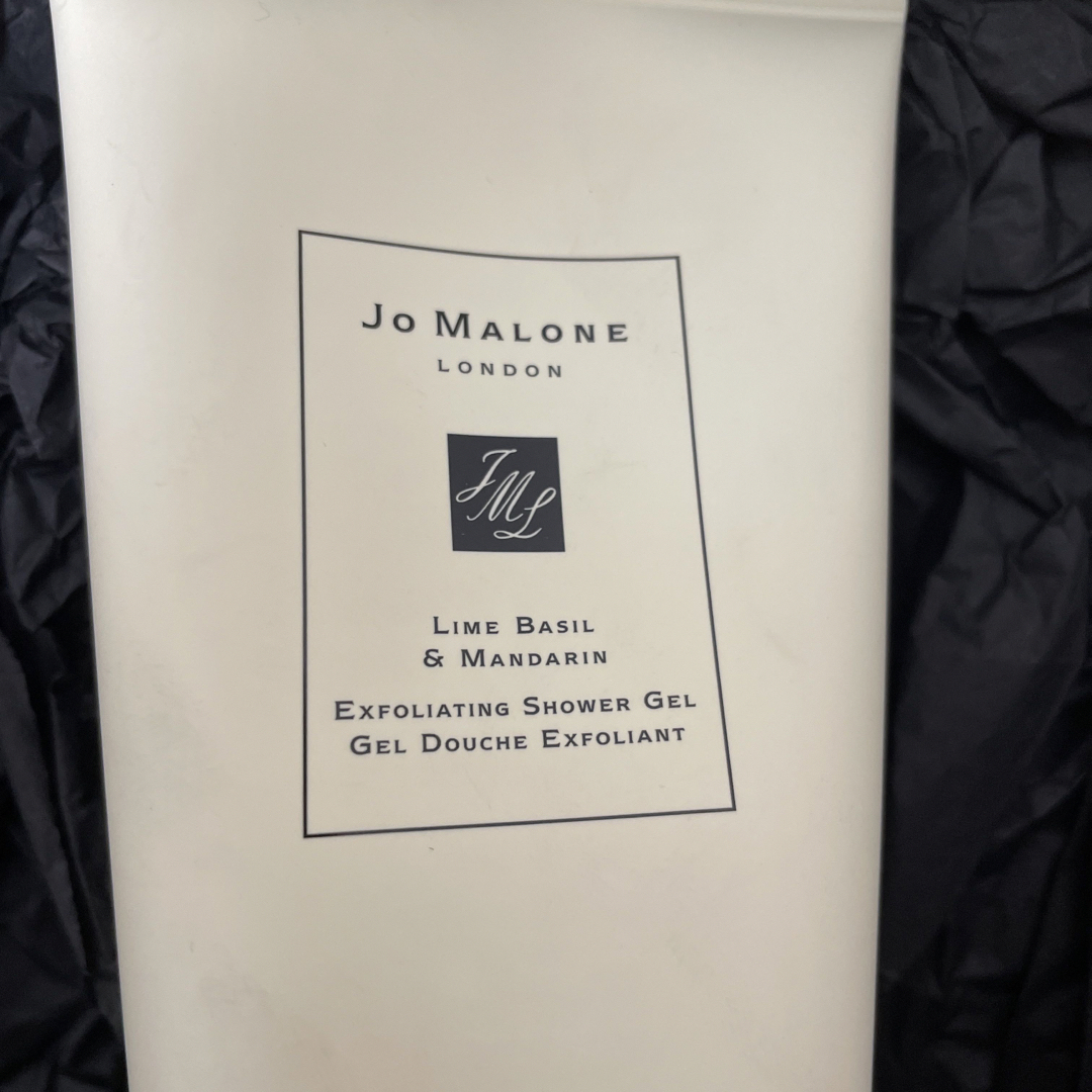 Jo Malone(ジョーマローン)の箱無し　ジョーマローン　シャワージェル　スクラブ入り コスメ/美容のボディケア(ボディスクラブ)の商品写真