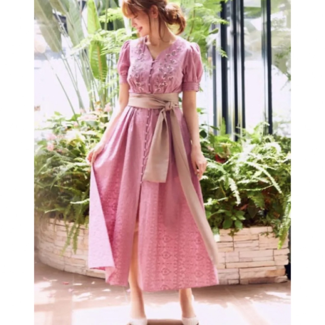 こじはる【Her lip to】Tie Front Embroidery Dress