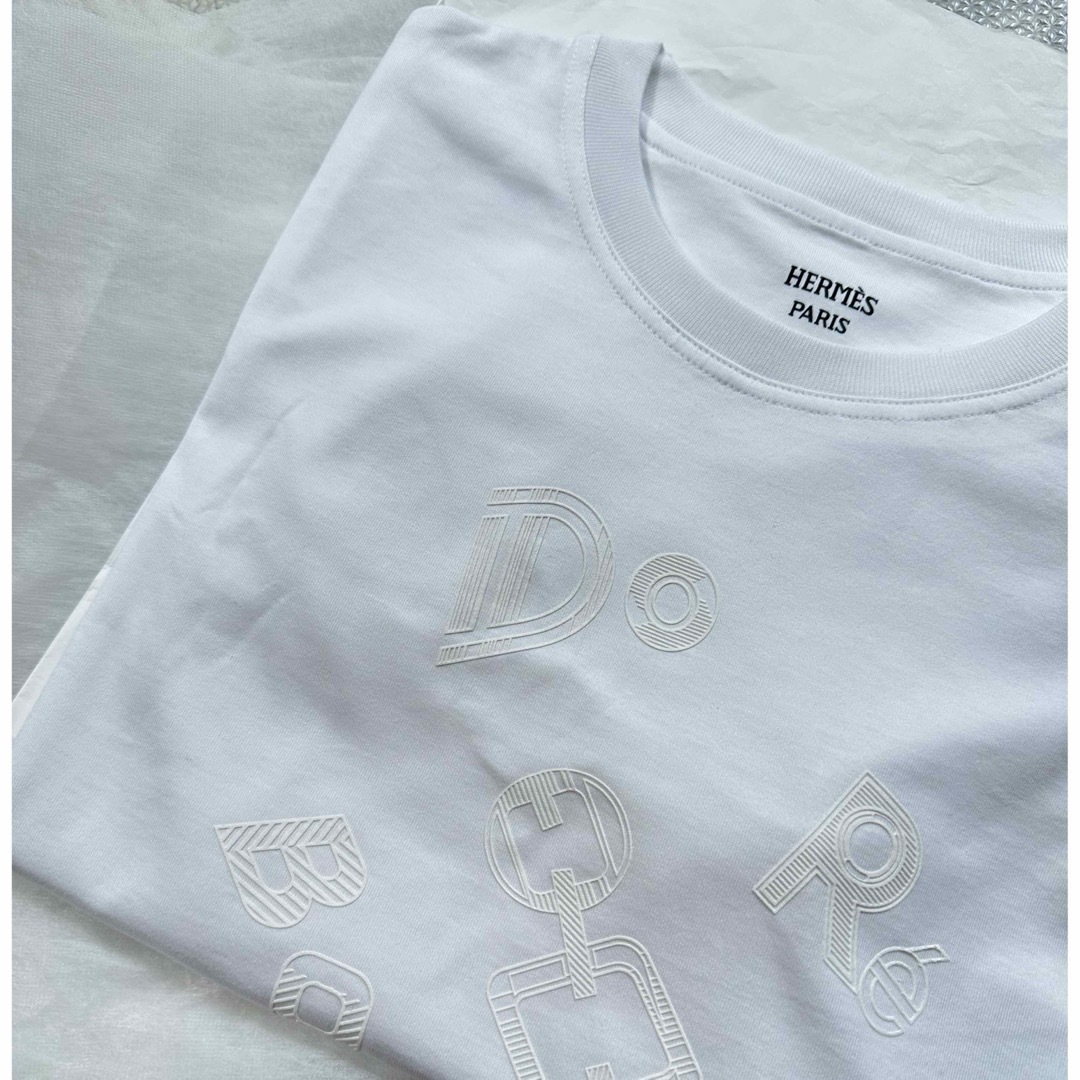 今季　エルメス　完売　tシャツ　定価9万近く