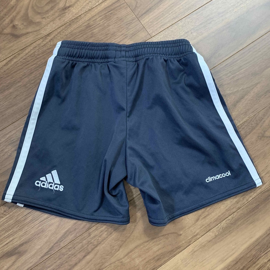 adidas(アディダス)のサッカー　パンツ　キッズ キッズ/ベビー/マタニティのキッズ服男の子用(90cm~)(パンツ/スパッツ)の商品写真