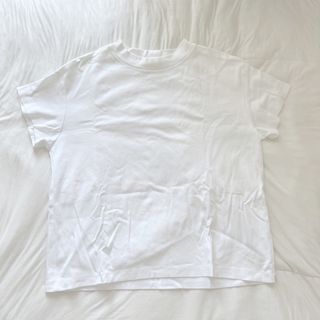 ジーユー(GU)のGU Tシャツ 白(Tシャツ(半袖/袖なし))