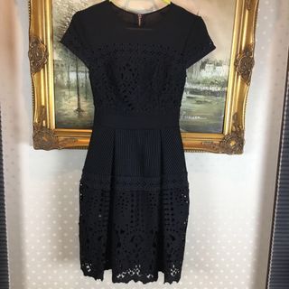 テッドベイカー(TED BAKER)の新品☆ TED BAKER  サイズ0  ブラック(ひざ丈ワンピース)