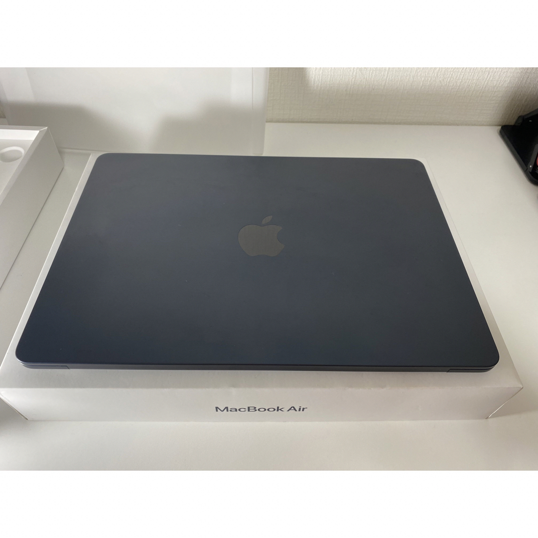 MacBook Air M2 8GB 256GB 13.6インチ 2022