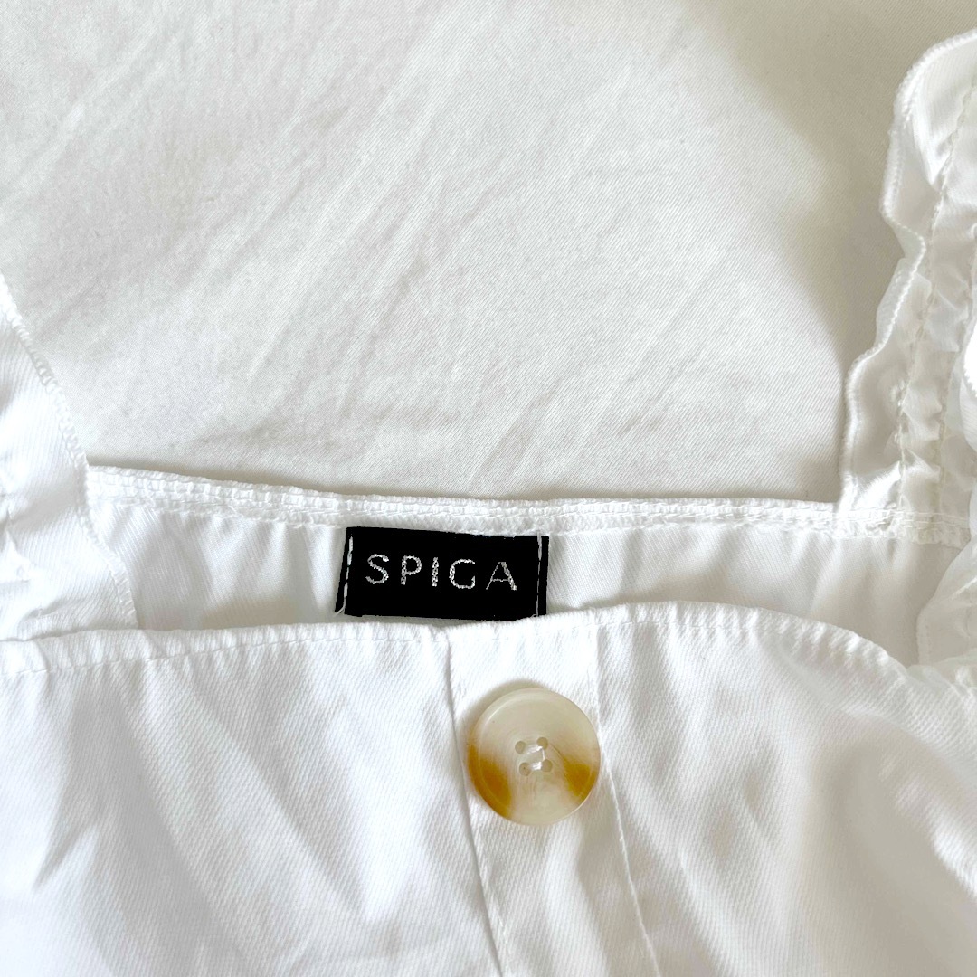 SPIGA(スピーガ)のSPIGA トップス　白 レディースのトップス(カットソー(半袖/袖なし))の商品写真
