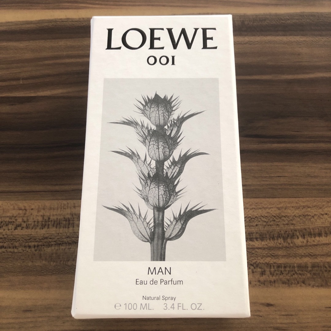 LOEWE(ロエベ)の新品未使用❤️ ロエベ　香水　001 MAN　100mL コスメ/美容の香水(香水(女性用))の商品写真