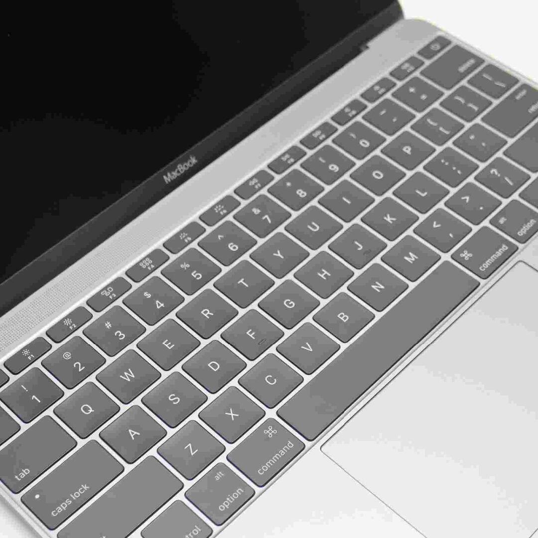 【美品】MacBook Air 13インチ 2015 8GB/256GB