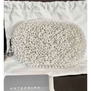 アンテプリマ(ANTEPRIMA)の超美品！アンテプリマスタンダードポーチ　オーロラホワイト(ハンドバッグ)