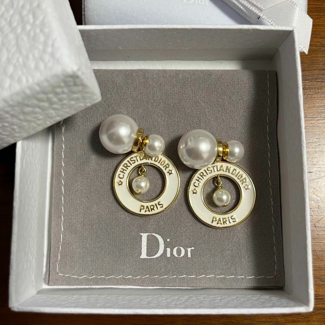★新品未使用★ Dior ディオール エレガント パールピアス