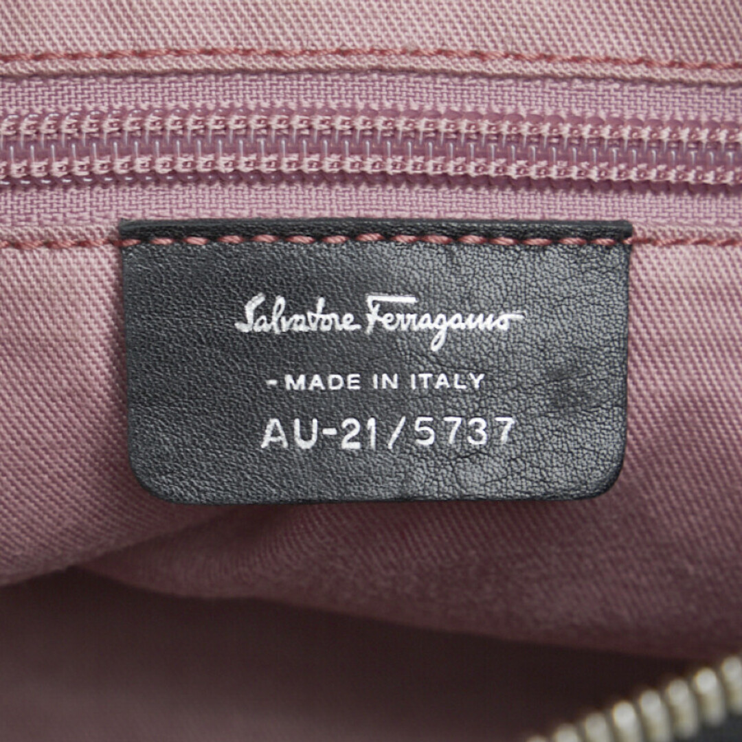 Salvatore Ferragamo - サルヴァトーレフェラガモ ショルダーバッグ