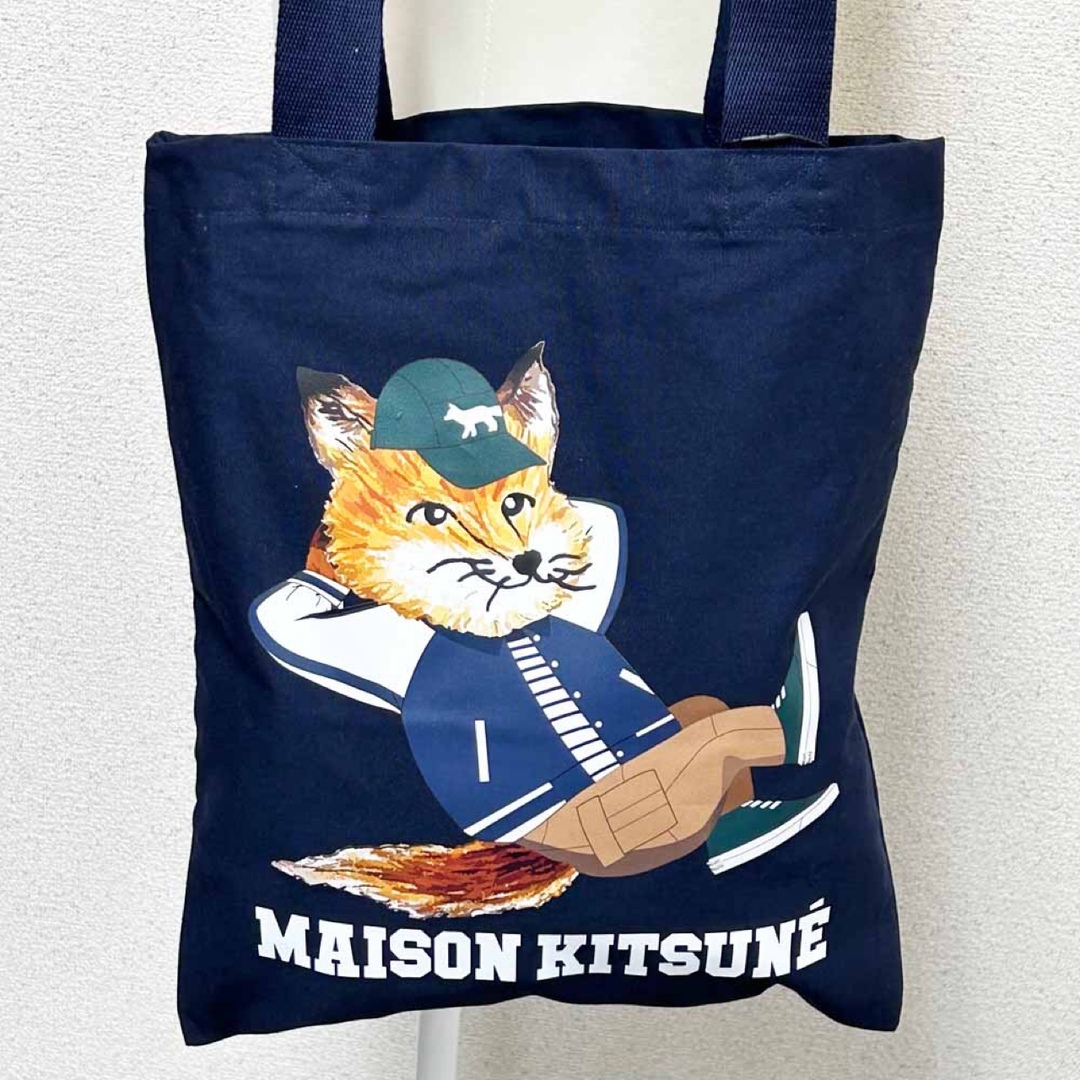 MAISON KITSUNE'(メゾンキツネ)の新品 メゾンキツネ ドレスドフォックス トートバッグ ネイビー レディースのバッグ(トートバッグ)の商品写真