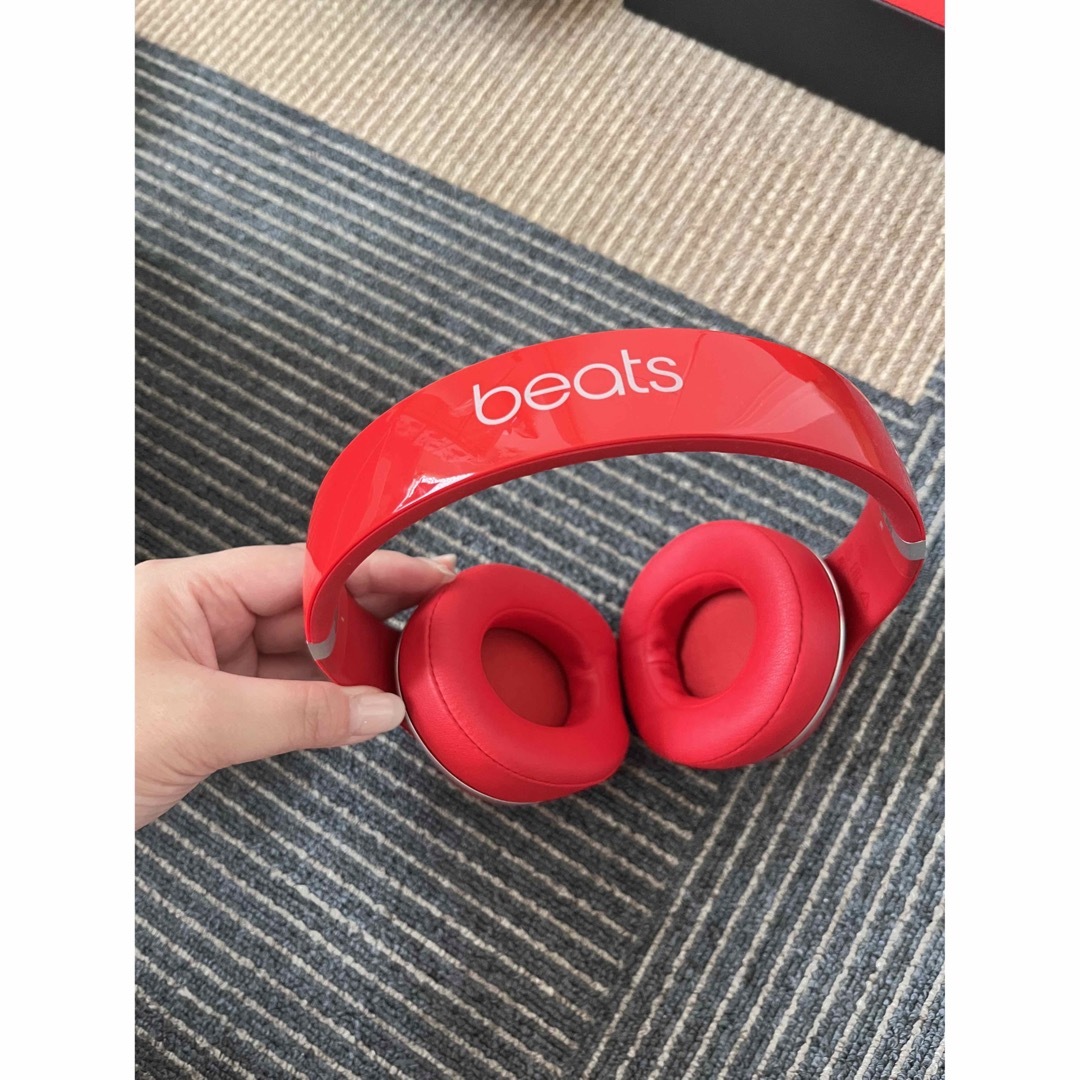 beats studio wireless RED