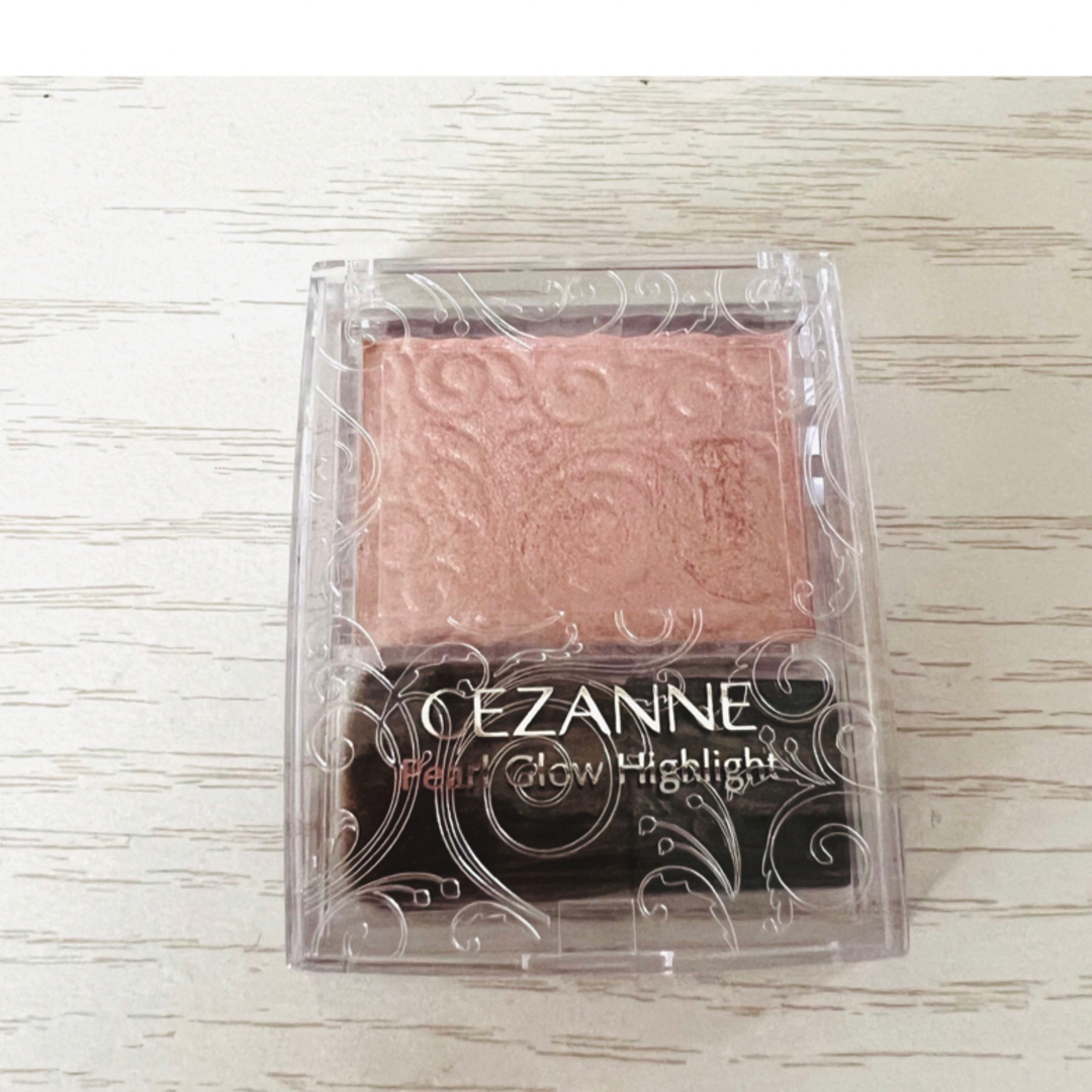 CEZANNE（セザンヌ化粧品）(セザンヌケショウヒン)のセザンヌ パールグロウハイライト コスメ/美容のベースメイク/化粧品(フェイスカラー)の商品写真