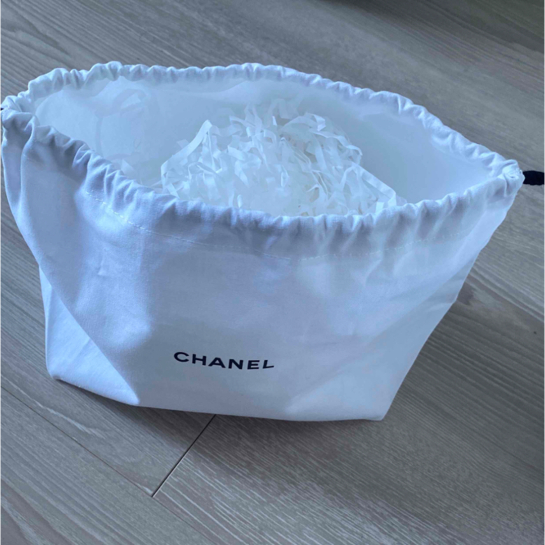 CHANEL(シャネル)のCHANEL巾着ポーチ 新品 エンタメ/ホビーのコレクション(ノベルティグッズ)の商品写真