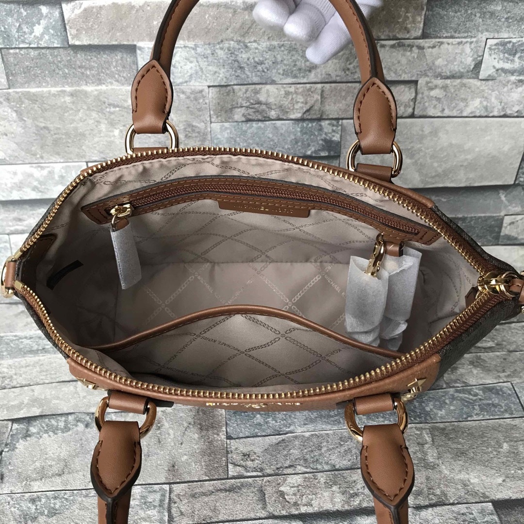 新品】2WAYシグネチャー バッグ《MICHAEL KORS マイケルコース》-