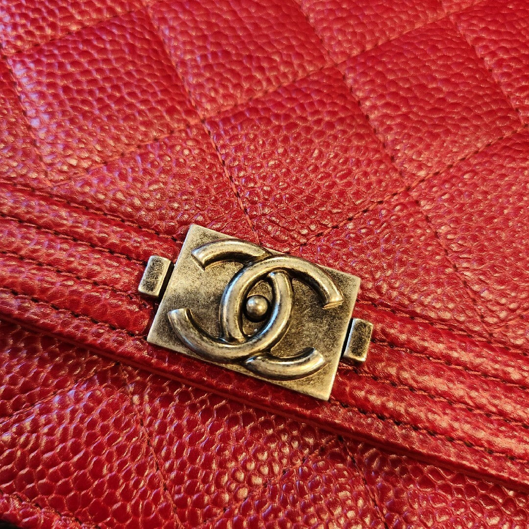 CHANEL(シャネル)のシャネル ボーイシャネル チェーンウォレット 財布 レッド キャビアスキン メンズのファッション小物(長財布)の商品写真