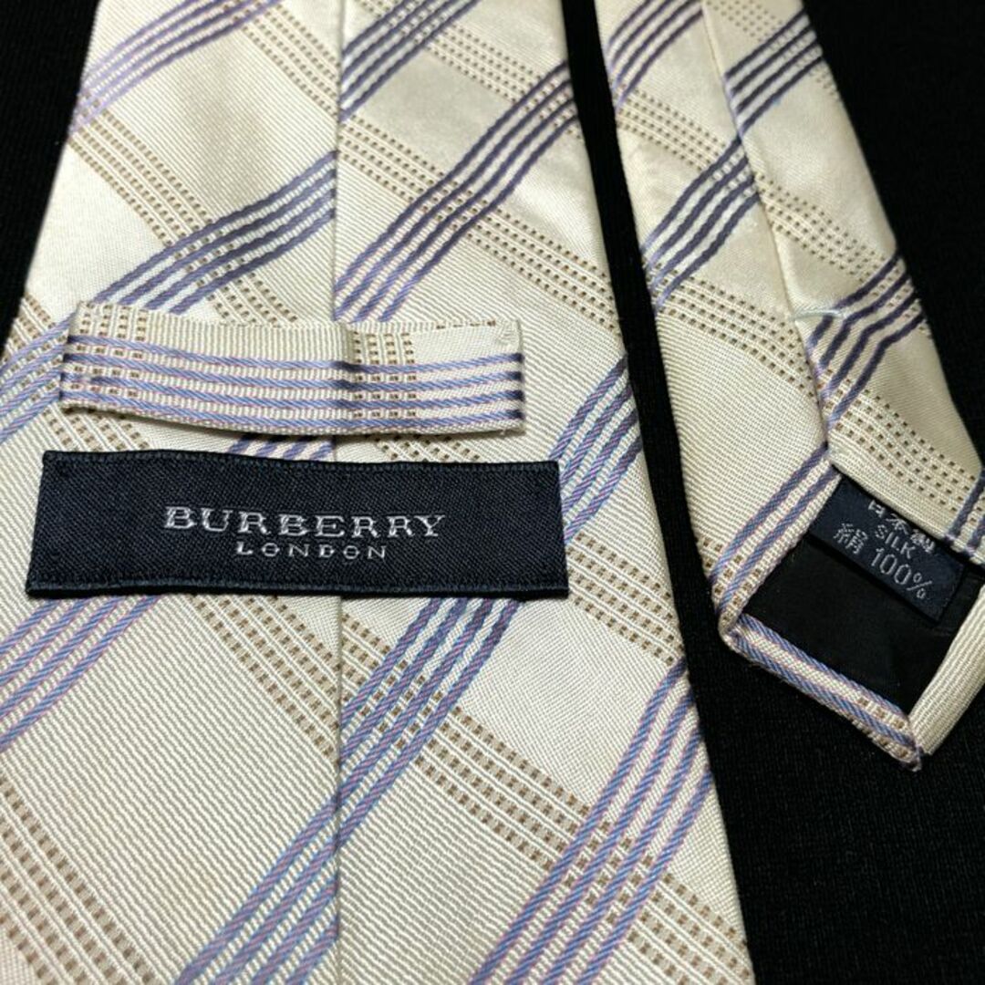 BURBERRY(バーバリー)のバーバリー チェック オフホワイト ネクタイ A106-U21 メンズのファッション小物(ネクタイ)の商品写真