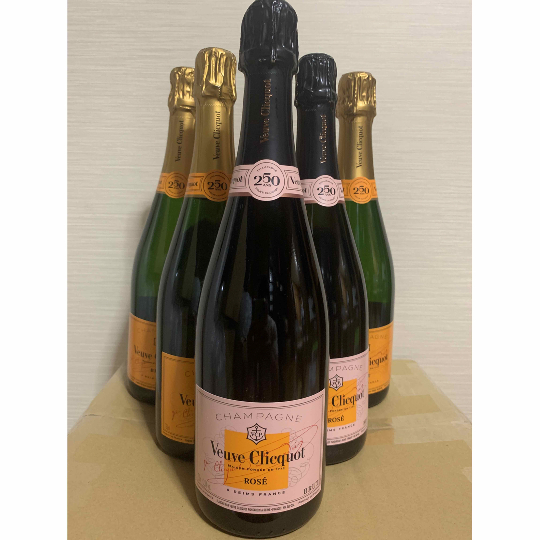 数量は多 VEUVE CLICQUOT ヴーヴクリコ イエローラベル4本＋ロゼ2本