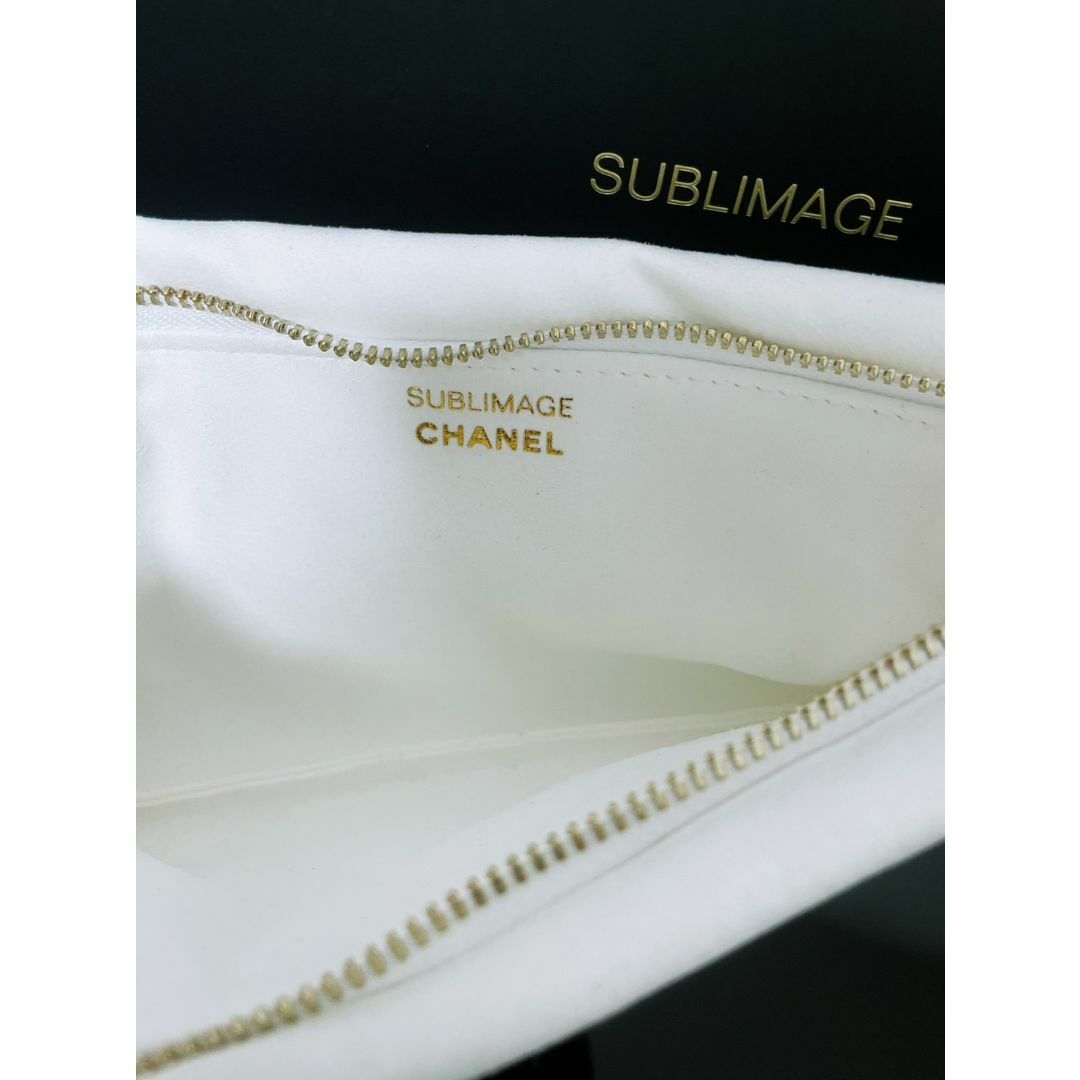 CHANEL(シャネル)の【新品未使用】CHANEL SUBLIMAGE ノベルティポーチ レディースのファッション小物(ポーチ)の商品写真