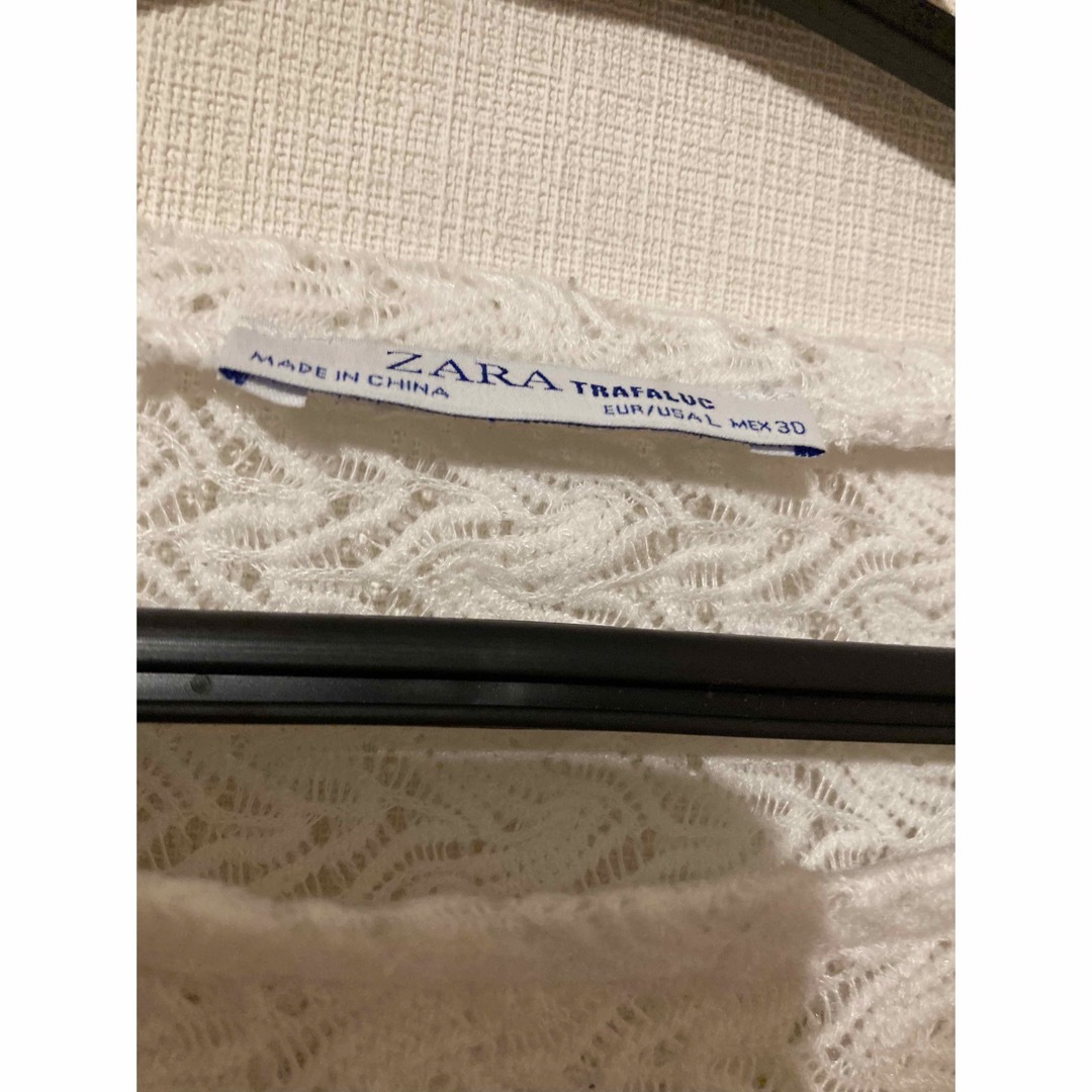 ZARA(ザラ)のザラトップス白 レディースのトップス(カットソー(長袖/七分))の商品写真