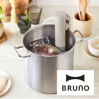 ブルーノ(BRUNO)の②訳あり特価【未使用品】BRUNO コンパクト低温調理器 グレージュ(調理機器)