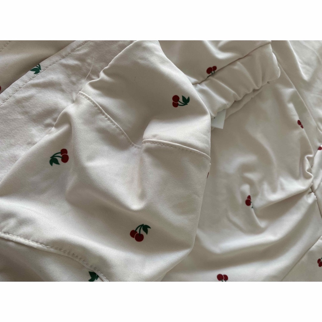 【新品未使用】ikii cherry swimwear set 韓国子供服 キッズ/ベビー/マタニティのキッズ服女の子用(90cm~)(水着)の商品写真