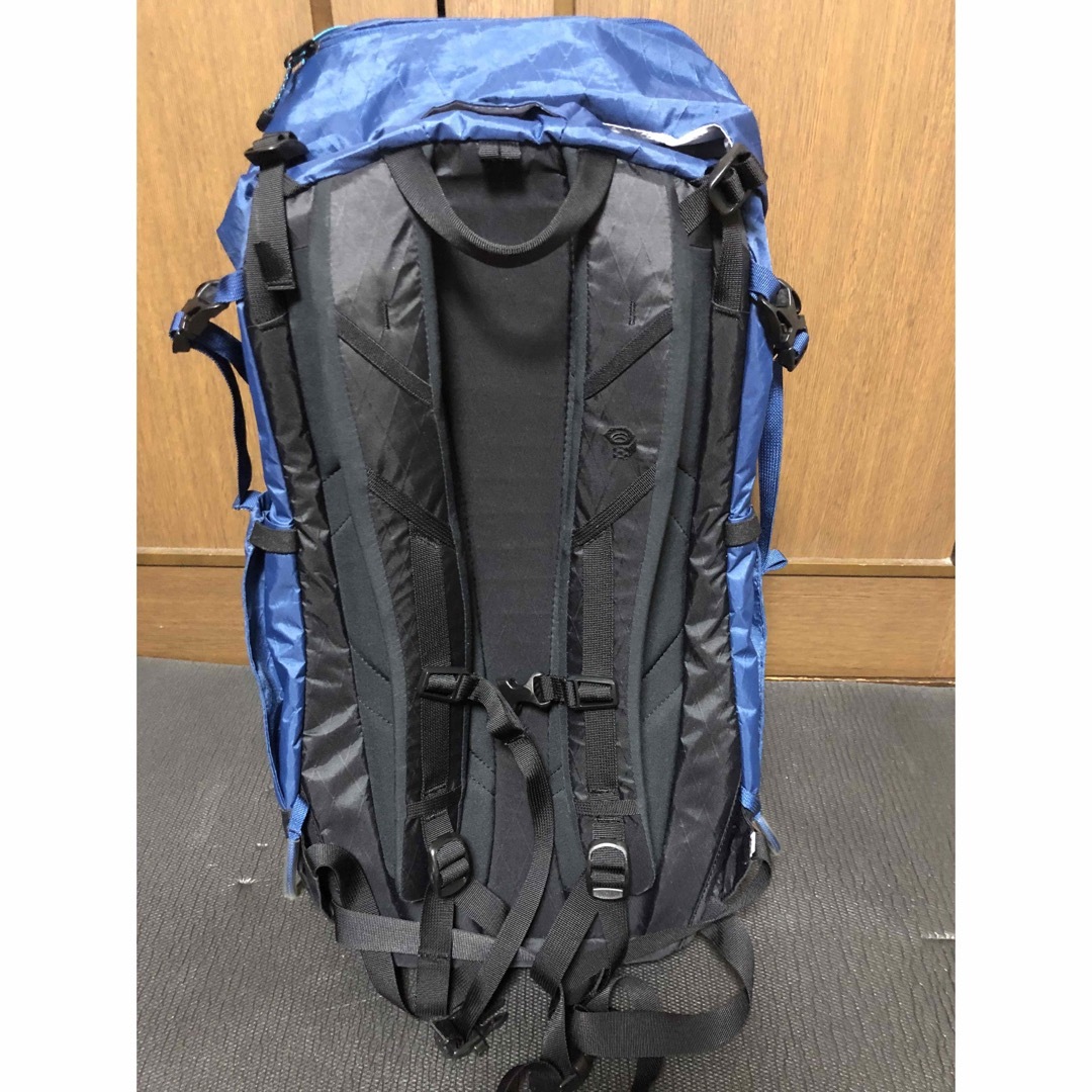 MOUNTAIN HARDWEAR(マウンテンハードウェア)のマウンテンハードウェア　スクランブラー35 スポーツ/アウトドアのアウトドア(登山用品)の商品写真