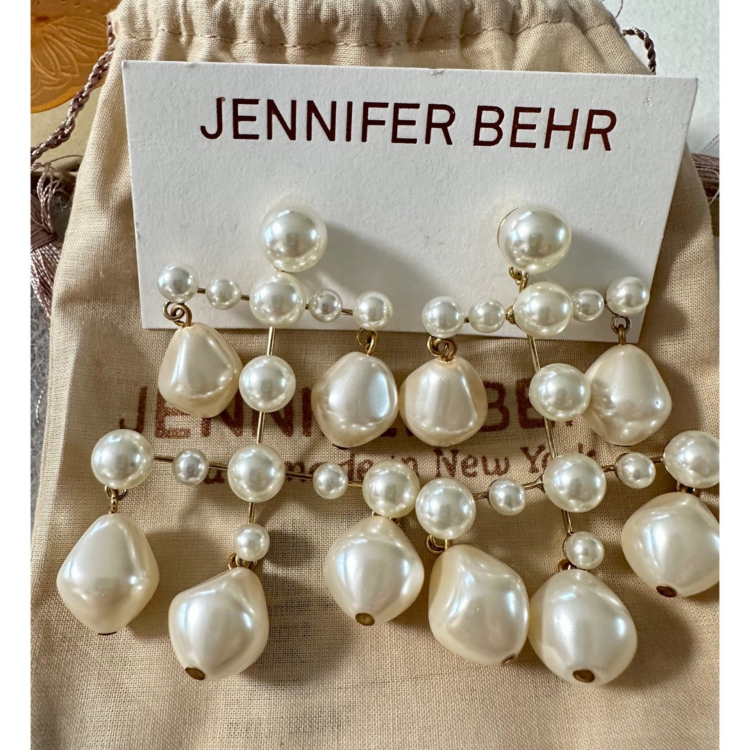 Vera Wang   最終価格！新品未使用！jennifer behr パールピアスの通販