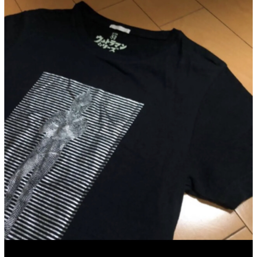 UNIQLO(ユニクロ)のウルトラセブンシルバースタイルコットンT メンズのトップス(Tシャツ/カットソー(半袖/袖なし))の商品写真