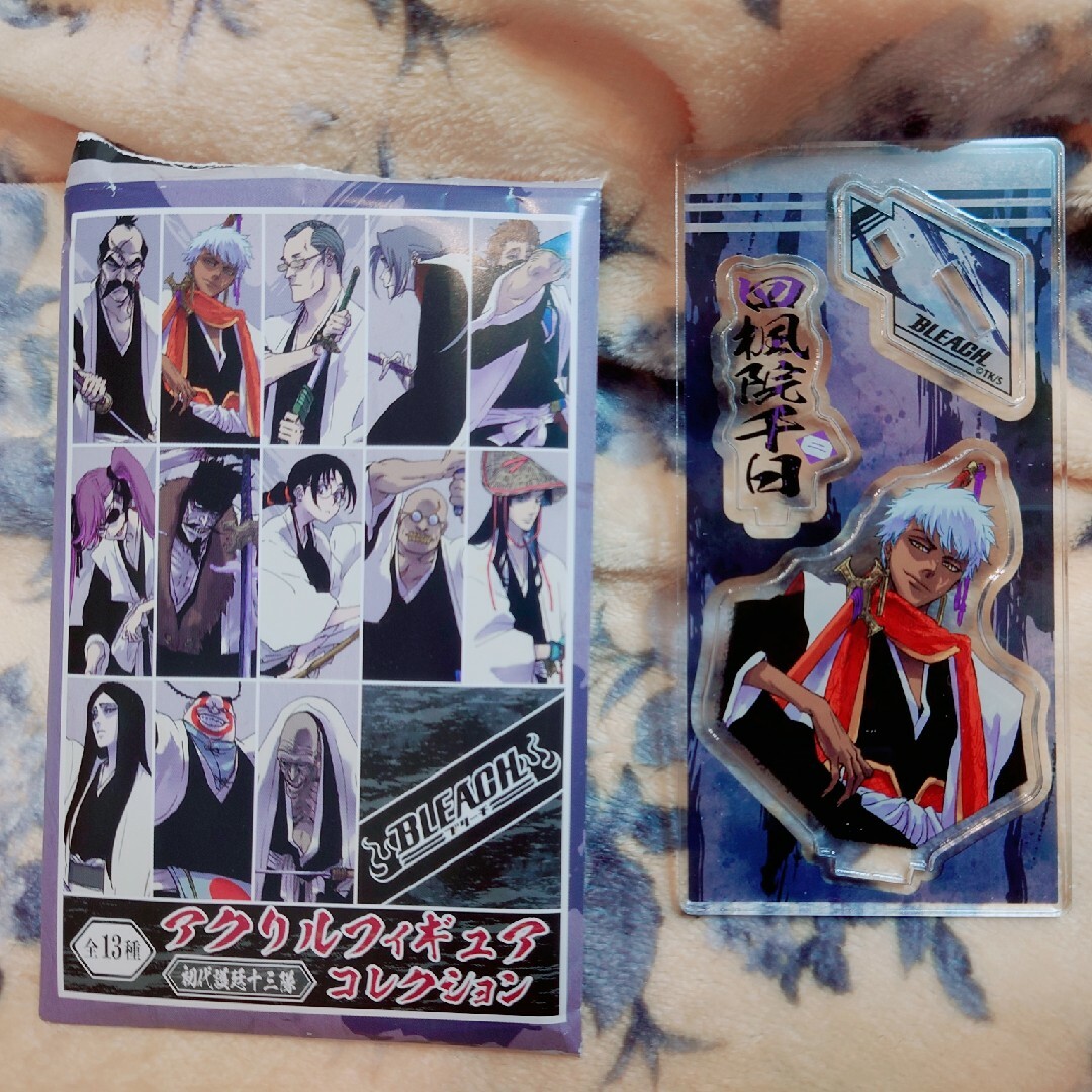 BLEACH 初代護廷十三隊 四楓院千日 アクリルフィギュア | フリマアプリ ラクマ