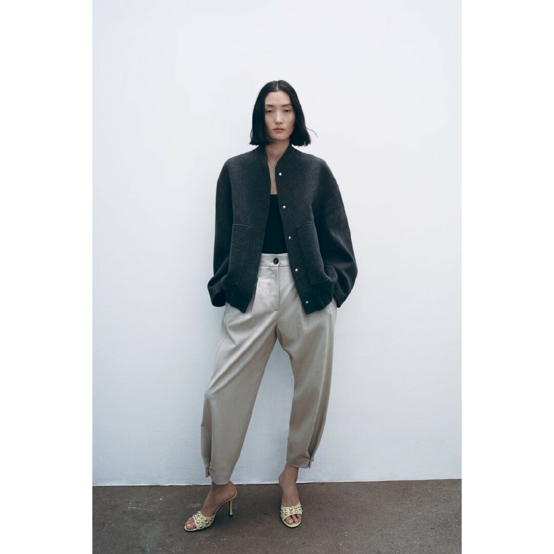 ZARA - ZARA ダーツディテール キャロットフィットパンツ M ZARA - ZARA ダーツディテール キャロットフィットパンツ M