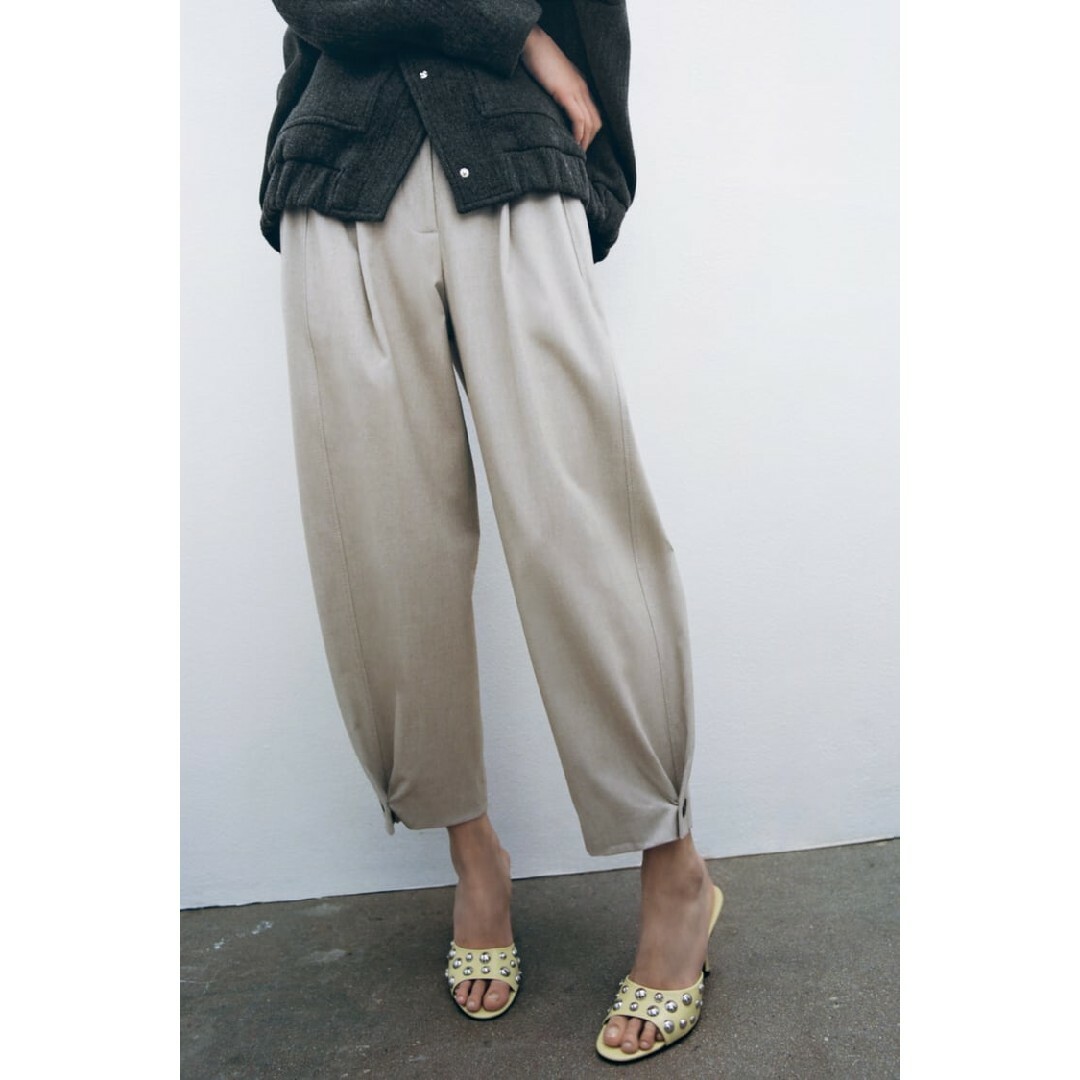 ZARA - ZARA ダーツディテール キャロットフィットパンツ M ZARA - ZARA ダーツディテール キャロットフィットパンツ M