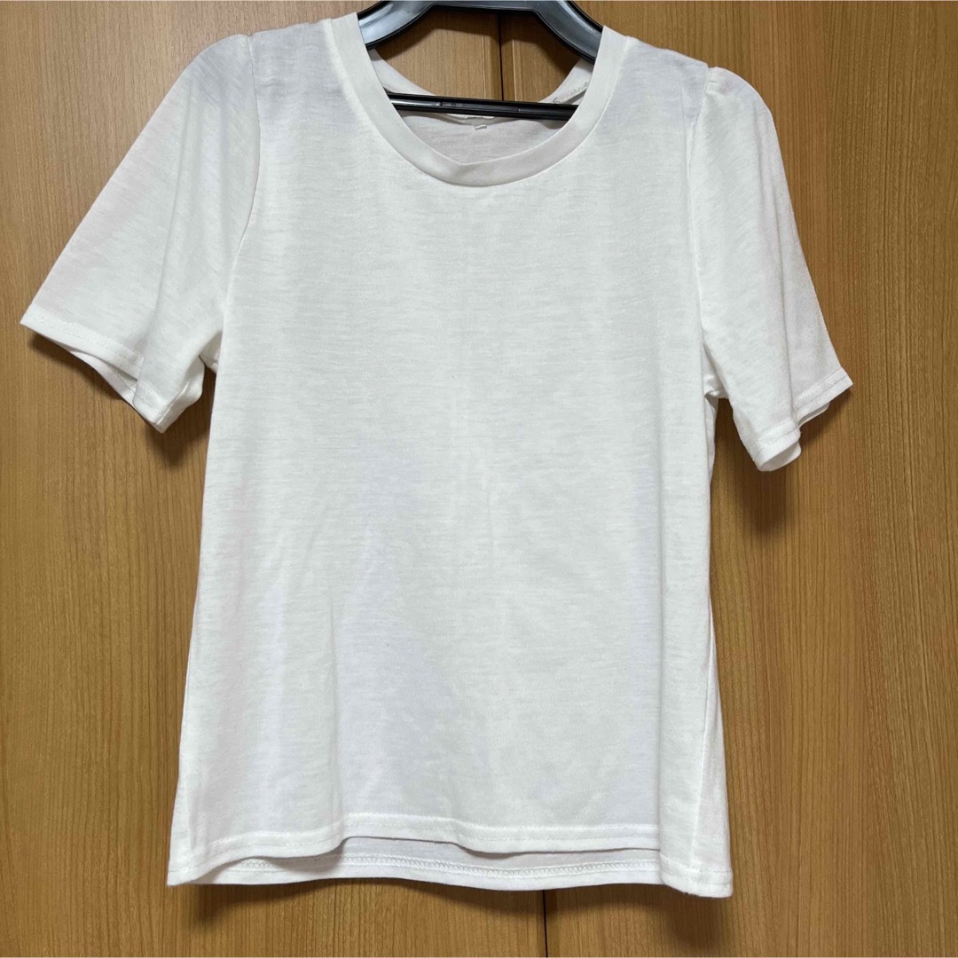 Tシャツ オフホワイト レディースのトップス(Tシャツ(半袖/袖なし))の商品写真