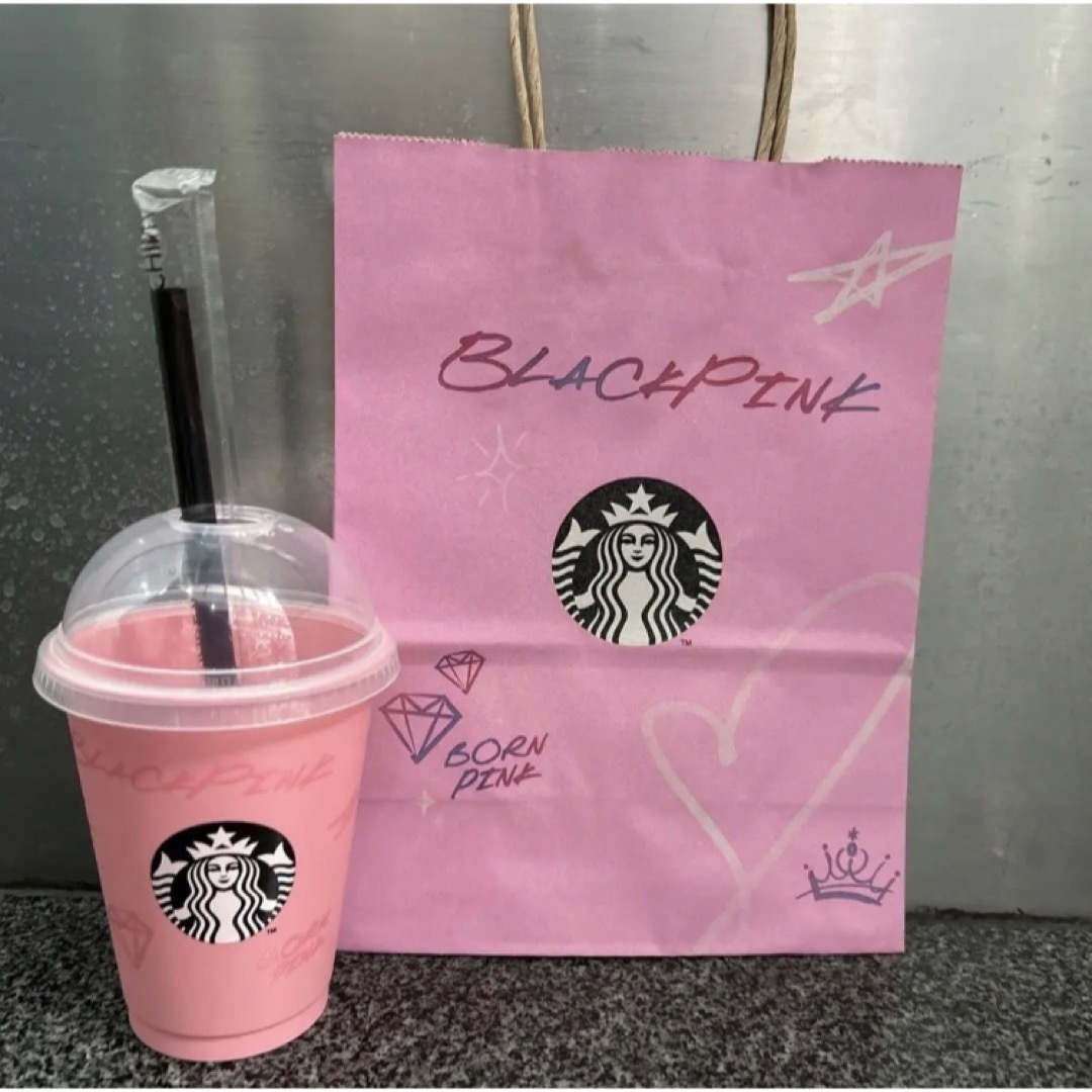 Starbucks(スターバックス)のいちご様専用　BLACKPINK スターバックス リユーザブルカップ エンタメ/ホビーのタレントグッズ(アイドルグッズ)の商品写真