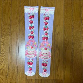 アンジェリックプリティー(Angelic Pretty)のStrawberry Whipオーバーニー（ラベンダー）(ソックス)