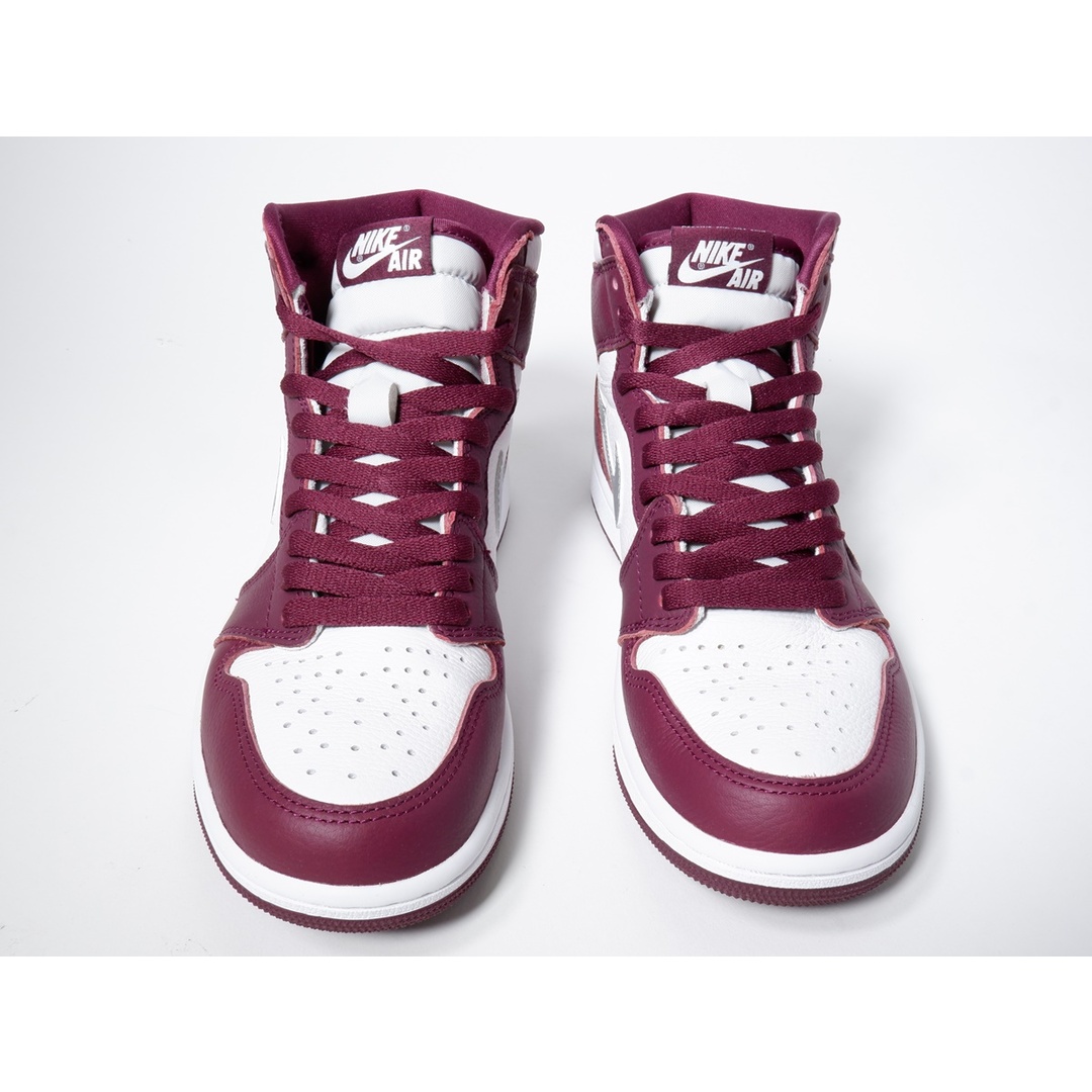 NIKE(ナイキ)のNIKEナイキ AIR JORDAN 1 RETRO HIGH OG Bordeauxエアジョーダン1レトロ OG 555088-611【US7(25cm)】【MFWA71922】 メンズの靴/シューズ(その他)の商品写真