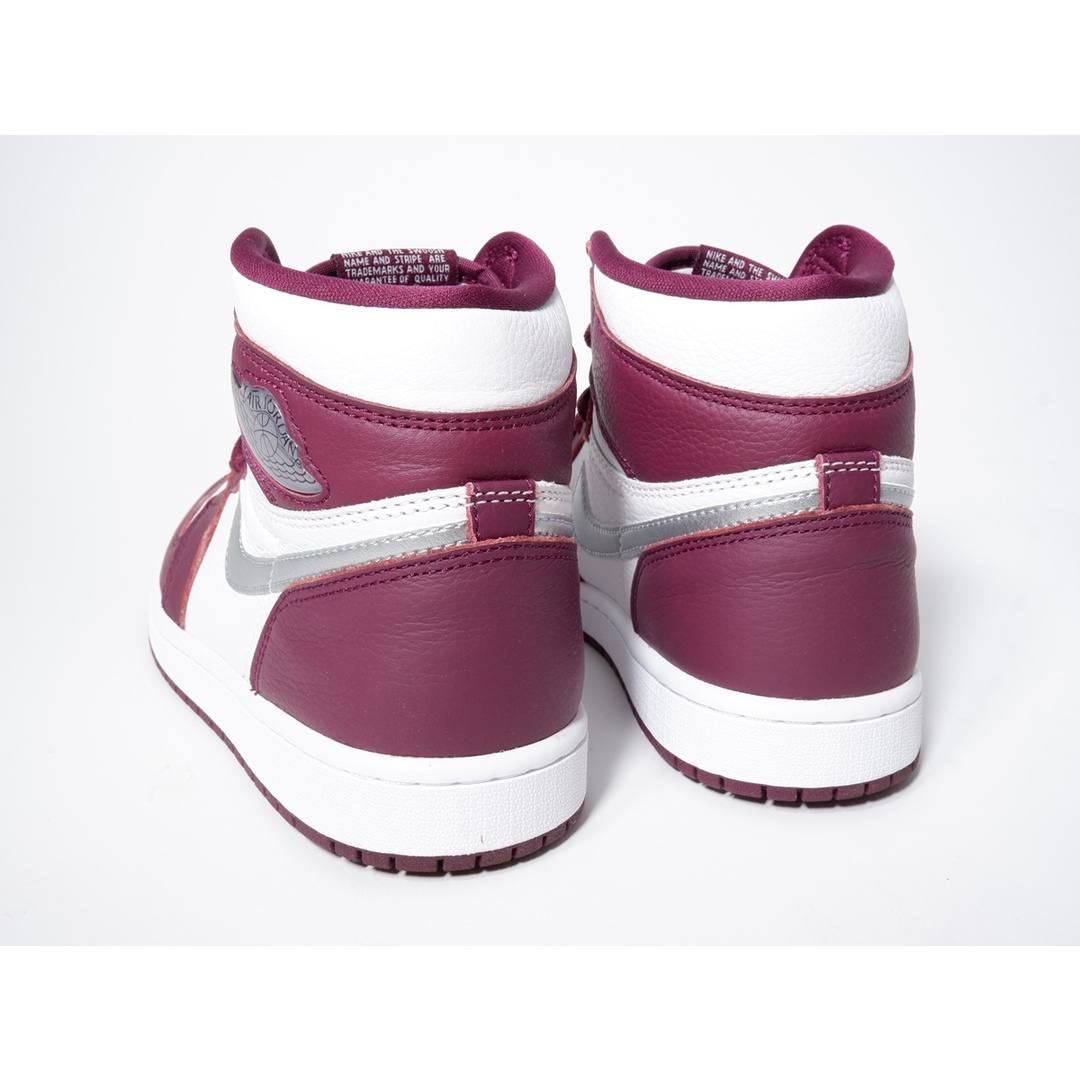 NIKE(ナイキ)のNIKEナイキ AIR JORDAN 1 RETRO HIGH OG Bordeauxエアジョーダン1レトロ OG 555088-611【US7(25cm)】【MFWA71922】 メンズの靴/シューズ(その他)の商品写真