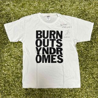 BURNOUT SYNDROMES バーンアウトシンドロームズサイン入りTシャツの 