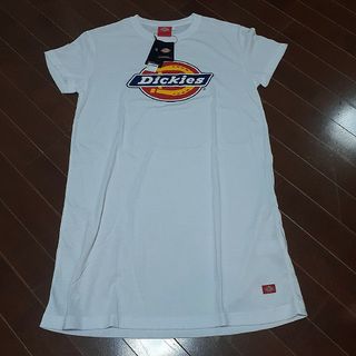 ディッキーズ(Dickies)の【新品未使用】Dickies ロング丈 プリント Tシャツ (Lサイズ)(Tシャツ(半袖/袖なし))