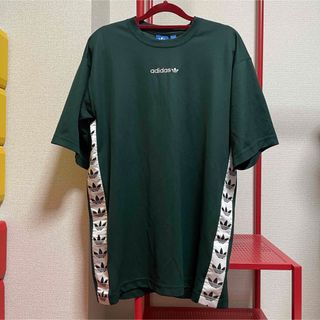 アディダス(adidas)のお値下げ中❗️【海外限定】【美品】アディダス サイドロゴ Tシャツ 半袖(Tシャツ/カットソー(半袖/袖なし))